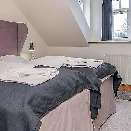 4 Person In Feriehus Give
